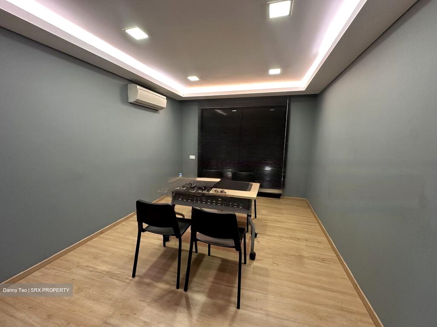 8B @ Admiralty (D27), Factory #472449221